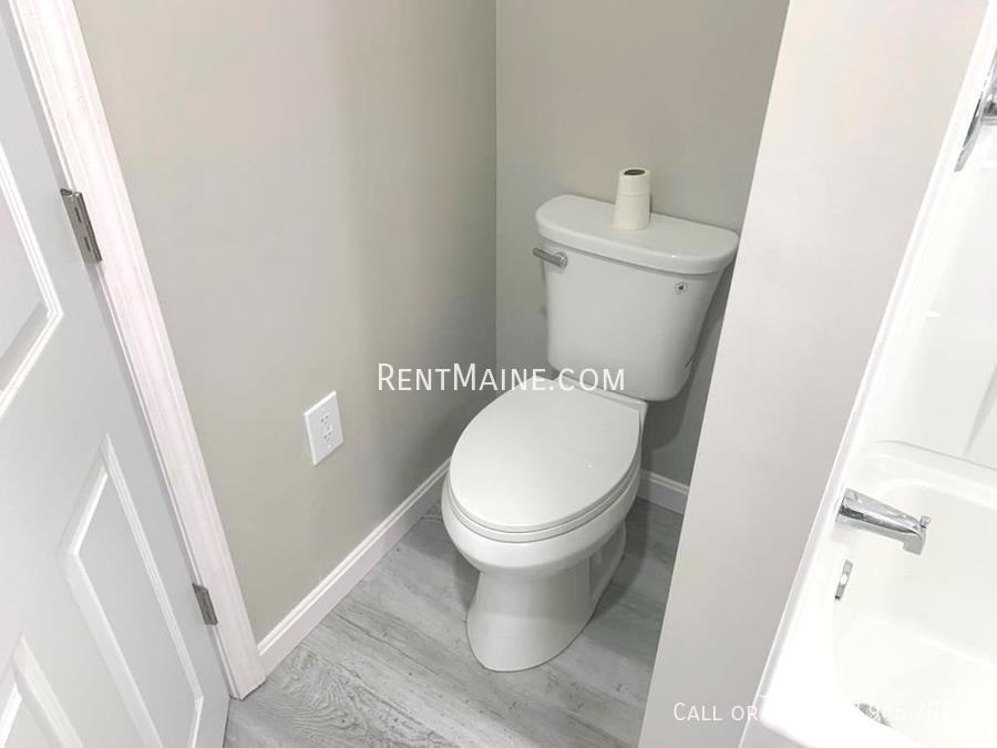 46 Bradbury St #3 - Photo 5 of 12