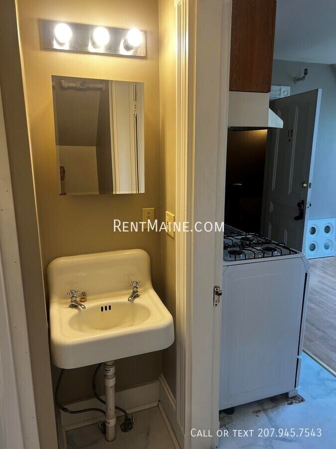 145 Union St #17 - Photo 5 of 9
