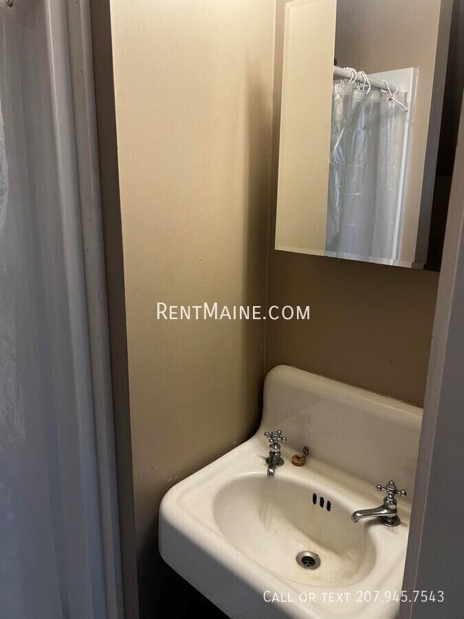 145 Union St #17 - Photo 6 of 9