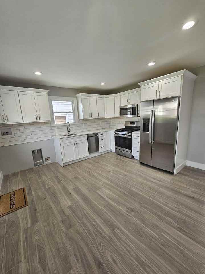 15 Dell Glen Ave #2