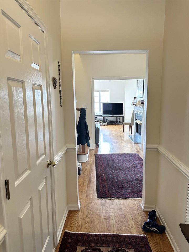 24 Bergen Ridge Rd #1 - Photo 3 of 17