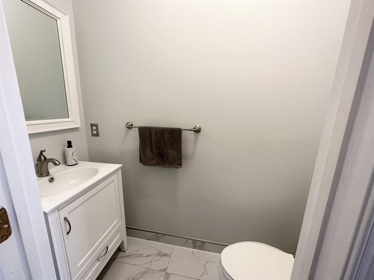 24 Bergen Ridge Rd #1 - Photo 4 of 17