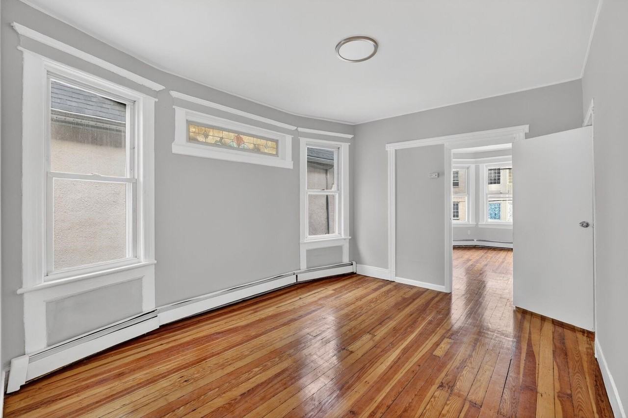 107 Brown Pl #1 - Photo 3 of 14