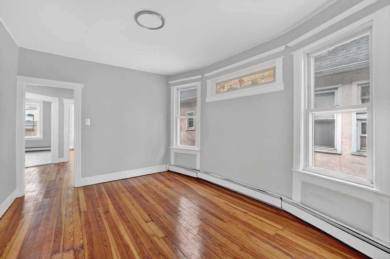 107 Brown Pl #1 - Photo 4 of 14