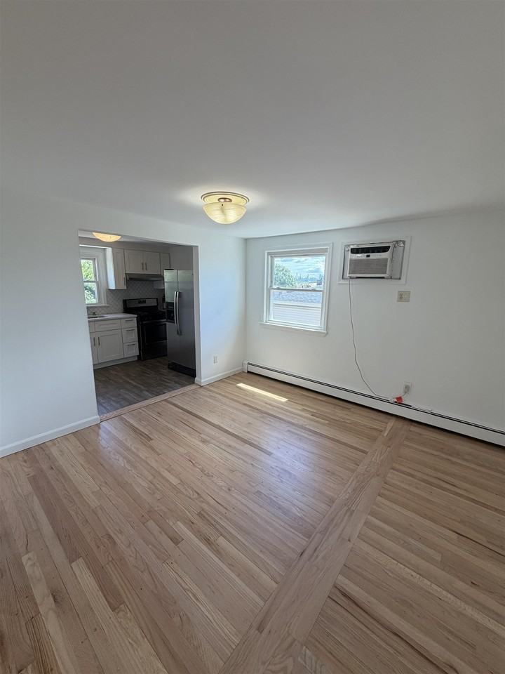 53 Devon Ter #2 - Photo 6 of 10