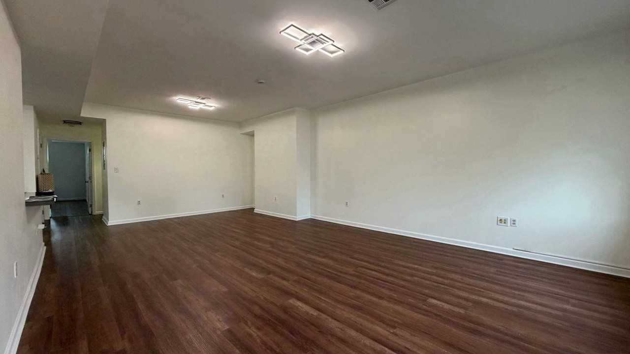 225 Halladay St #2 - Photo 5 of 8