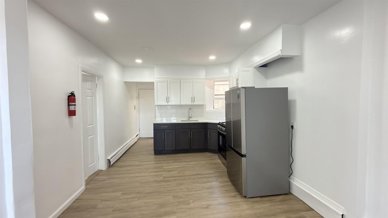 397 Avenue C #303 - Photo 7 of 23