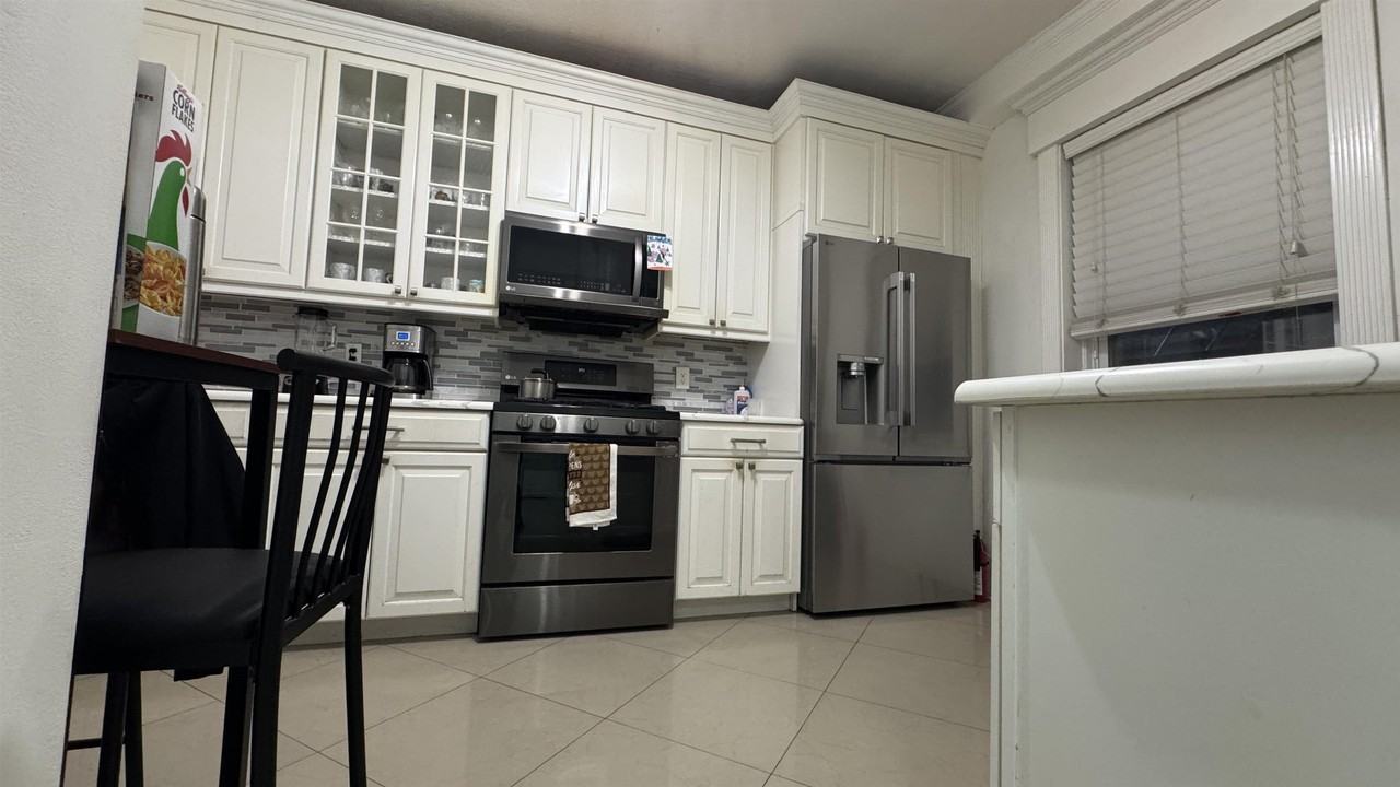 325 79th St #26 - Photo 2 of 19