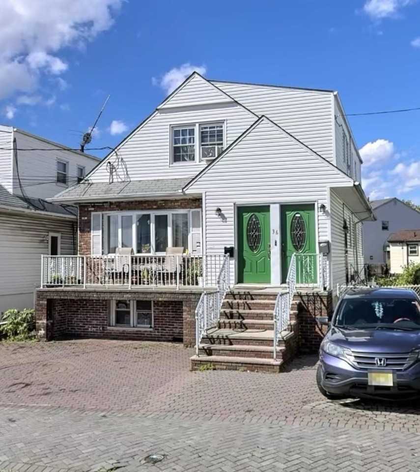 36 Pinecrest Rd #2 - Photo 6 of 6