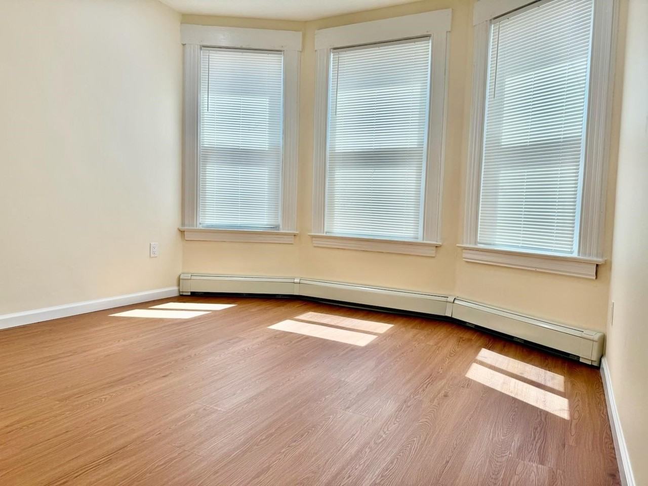 19 Baldwin Ave #2 - Photo 6 of 12