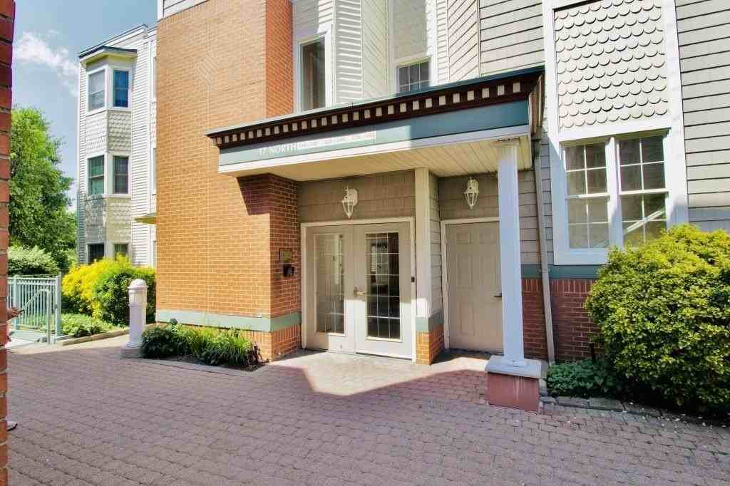 340 The Promenade - Photo 5 of 46