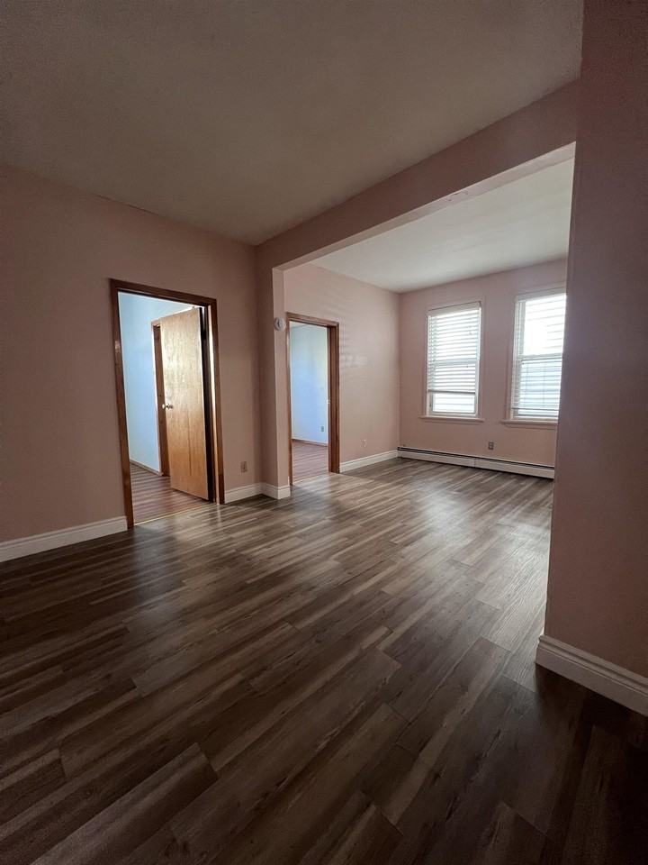 407 Kennedy Blvd #1R - Photo 5 of 14