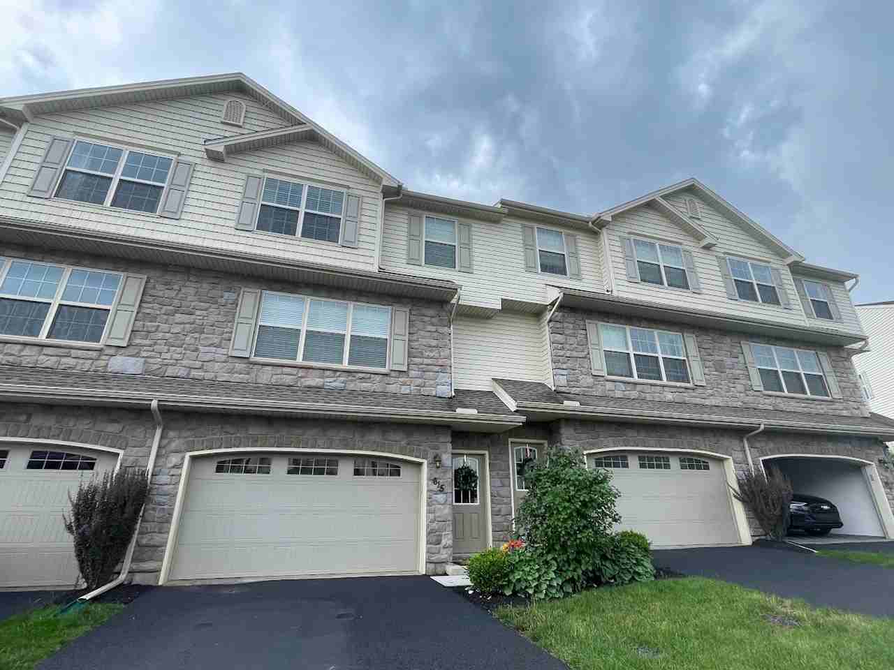 615 Keswick Ct - Photo 2 of 35