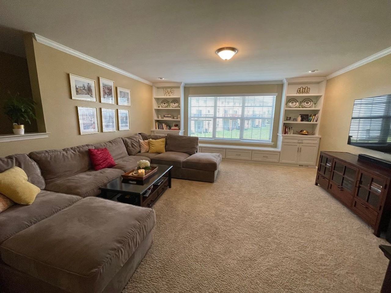 615 Keswick Ct - Photo 4 of 35