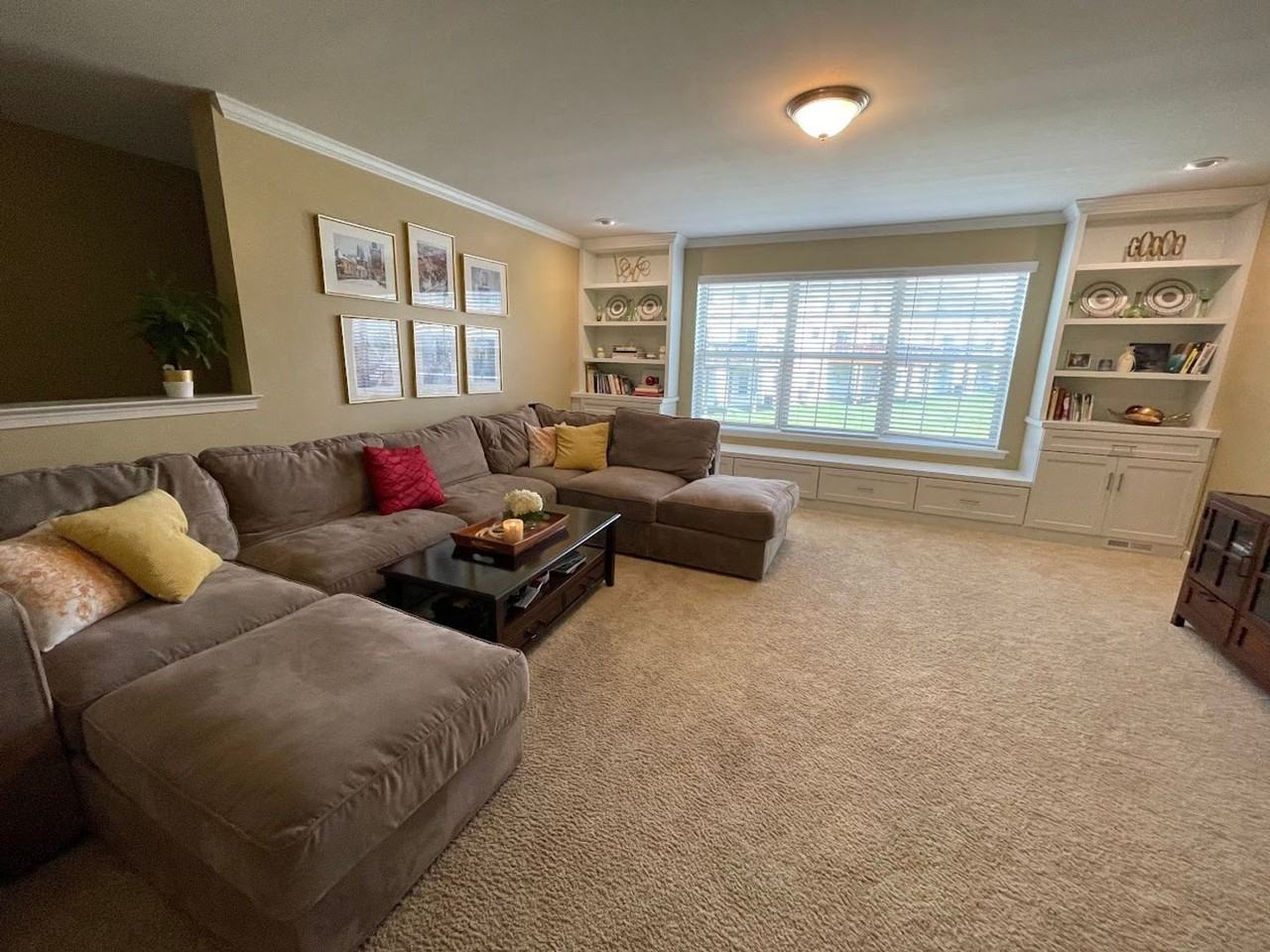 615 Keswick Ct - Photo 6 of 35