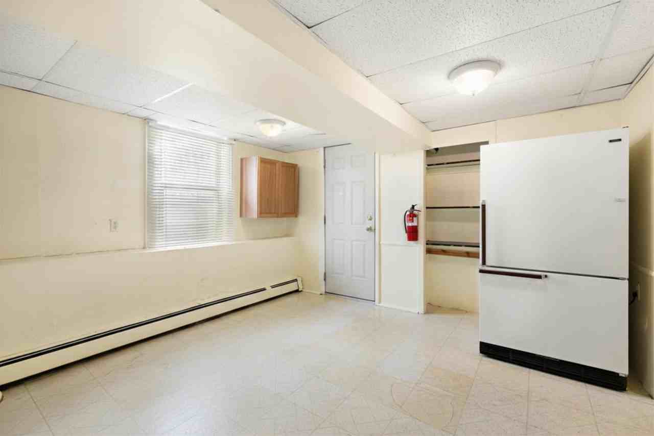 520 Schuyler Ave #1 - Photo 3 of 13