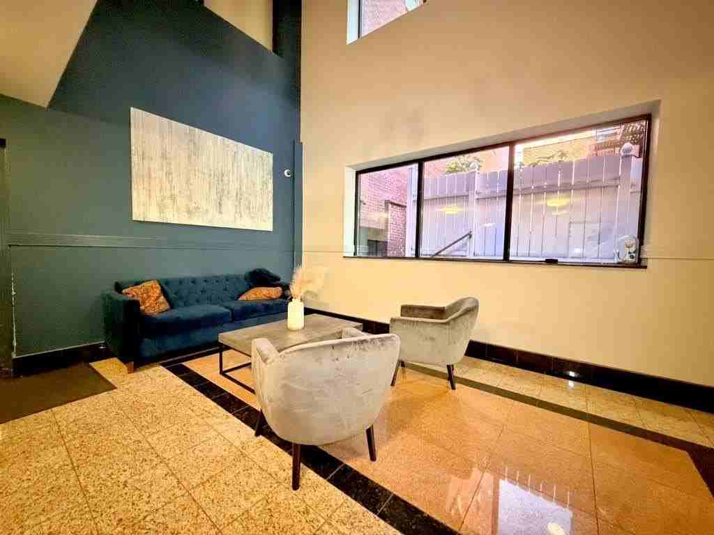 135 38th St #701 - Photo 3 of 23