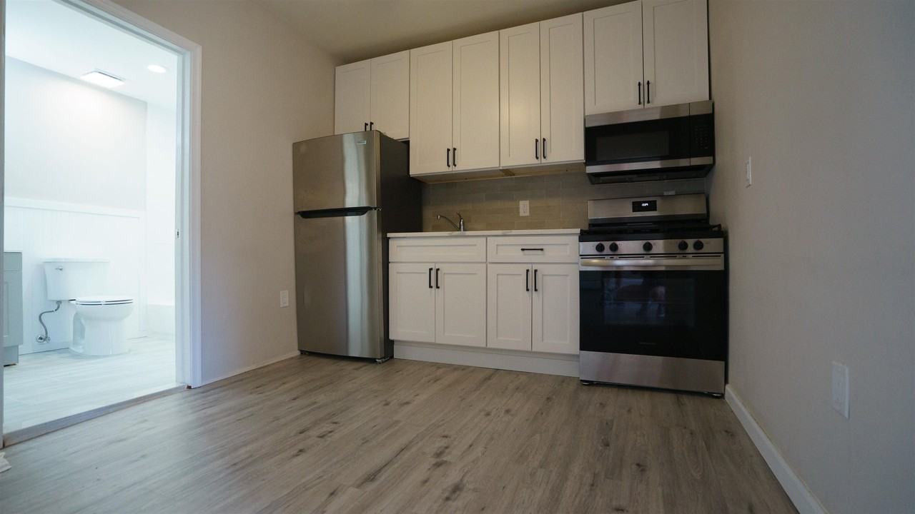 415 Broadway #4 - Photo 4 of 10