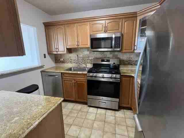 7000 Kennedy Blvd E #39B - Photo 6 of 31