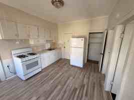 featured image of 133 W 20th St #3