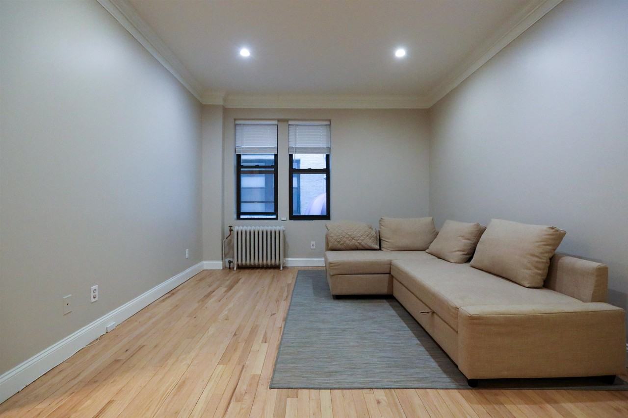 883 Boulevard E #1C - Photo 6 of 11