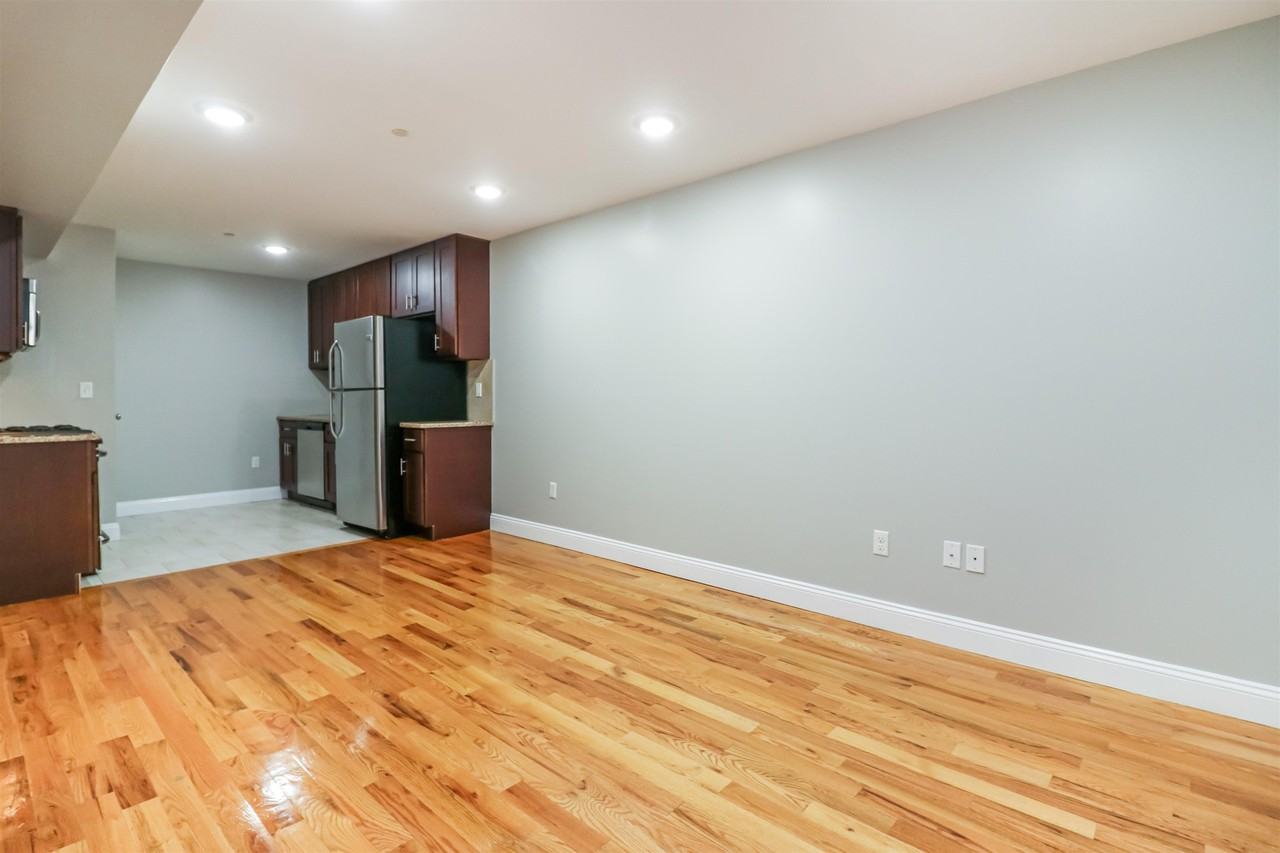 381 Communipaw Ave #3B - Photo 7 of 22