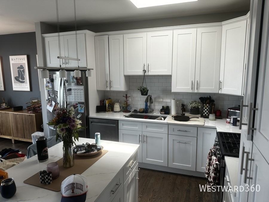 1830 N Winchester Ave #315 - Photo 2 of 18
