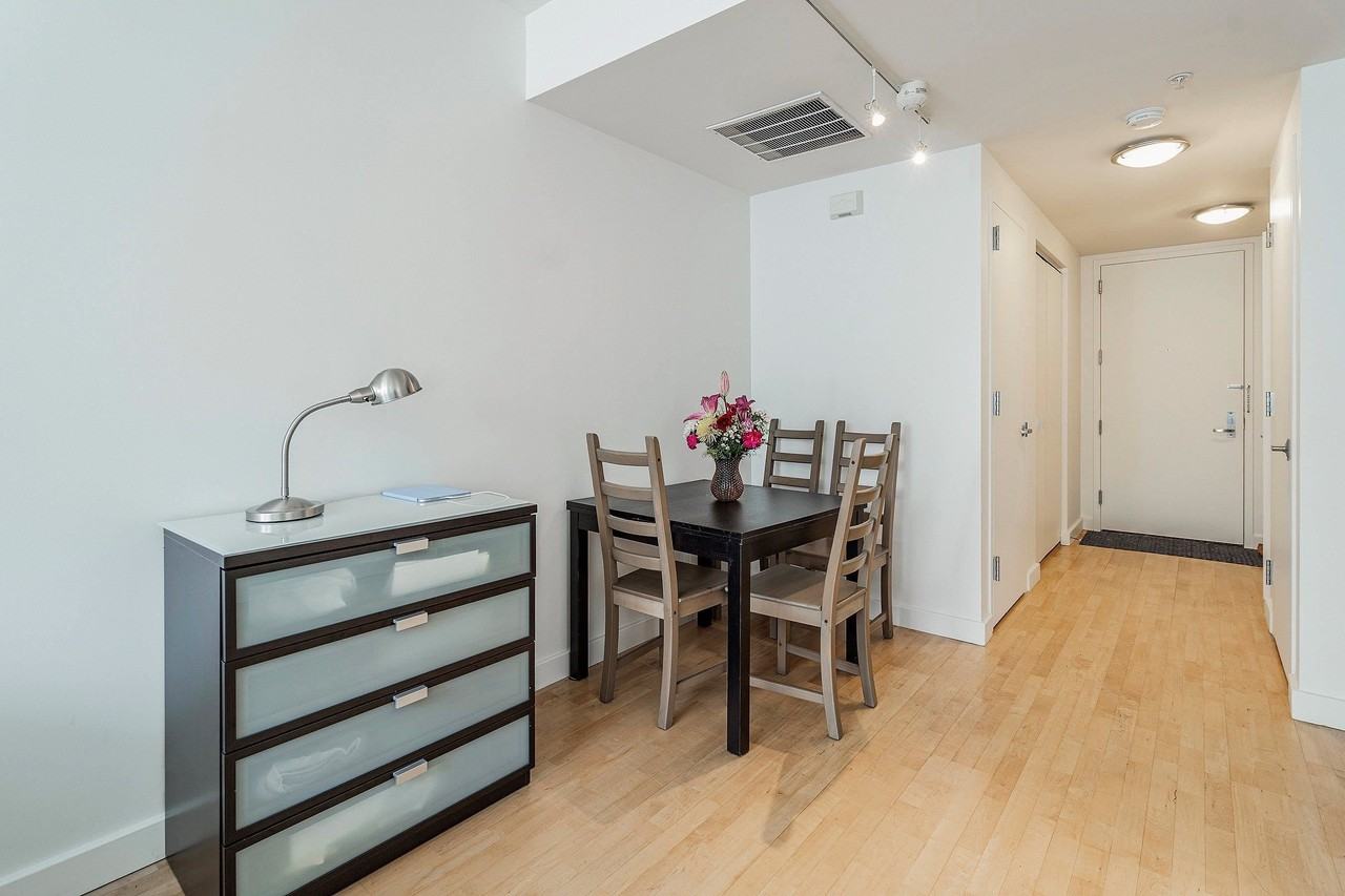 222 Montgomery St #1D - Photo 2 of 20