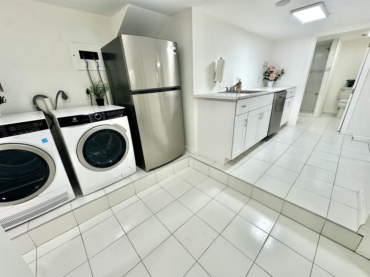 247 Clendenny Ave #1DUPLEX - Photo 6 of 29