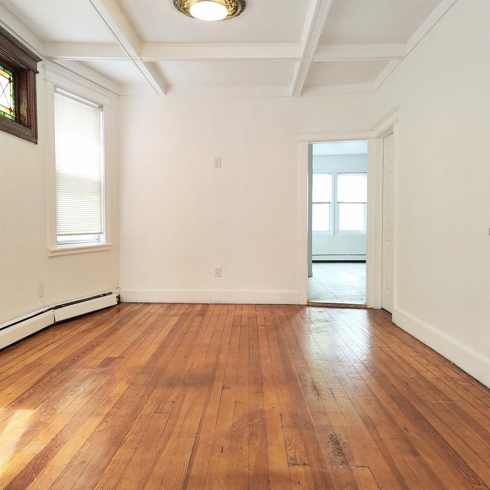 375 Union St #2 - Photo 4 of 19