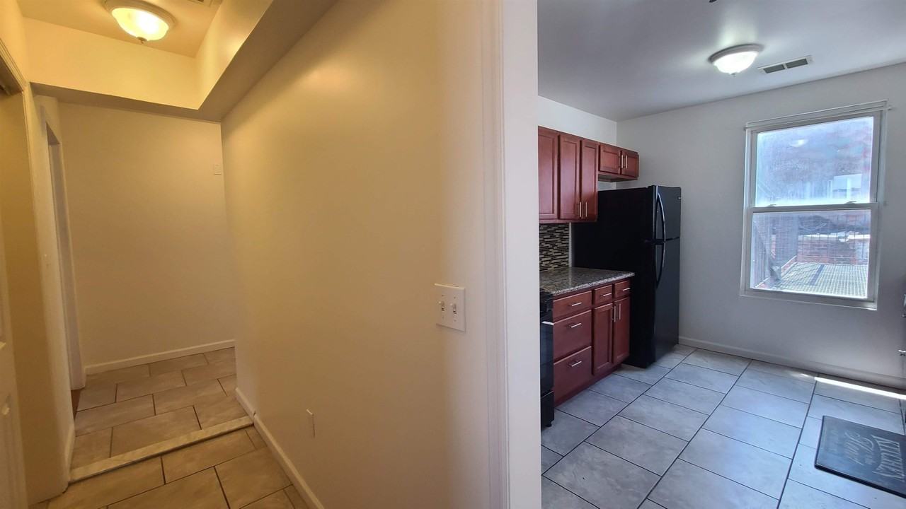 3714 Kennedy Blvd #3 - Photo 5 of 23