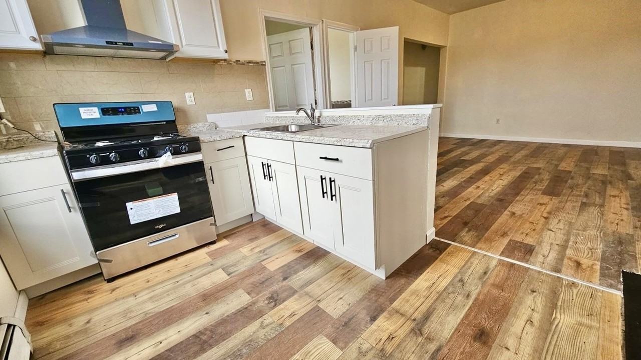 126 Monticello Ave #2 - Photo 2 of 12