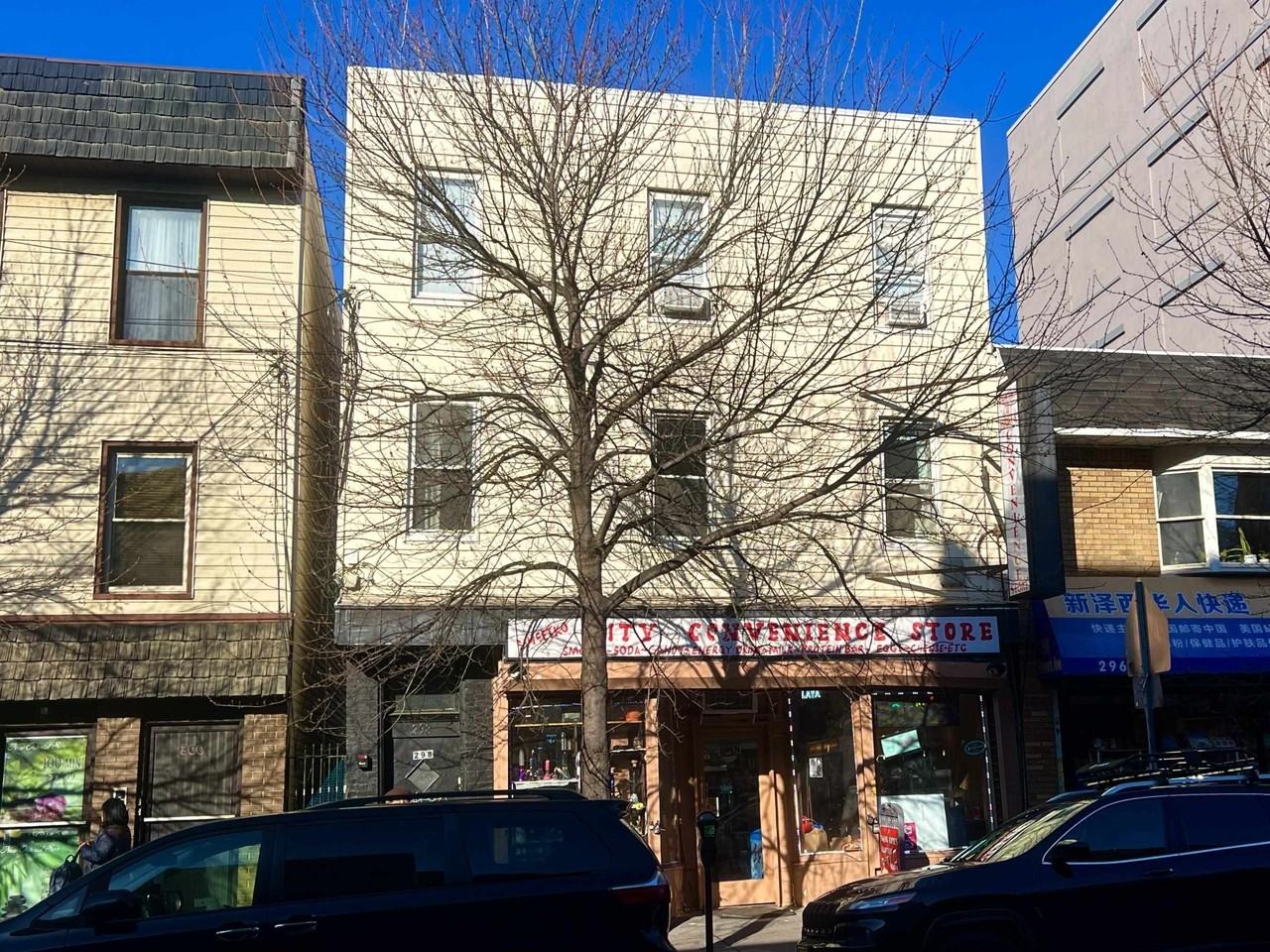 298 Newark Ave #1