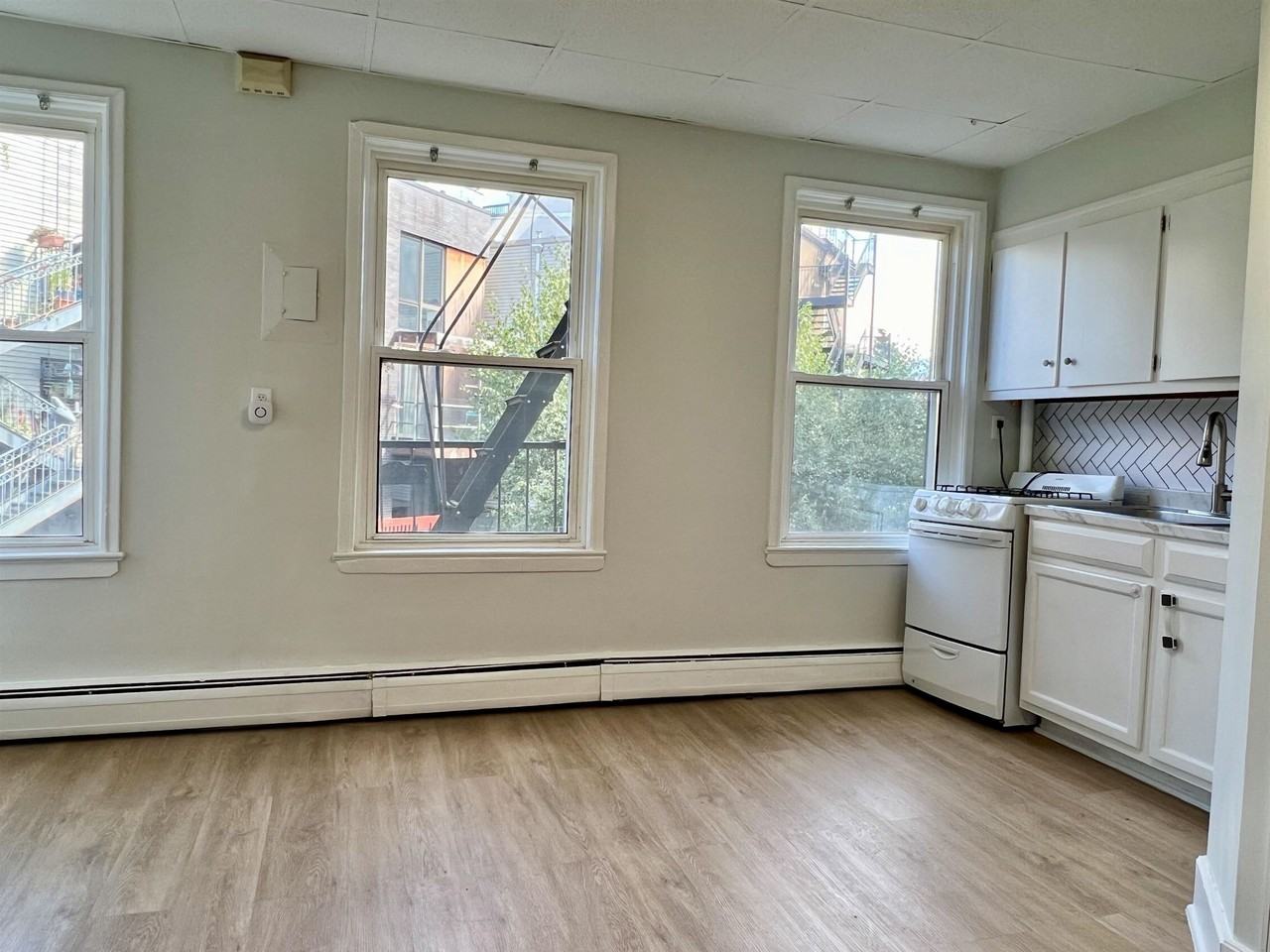 298 Newark Ave #1 - Photo 3 of 12
