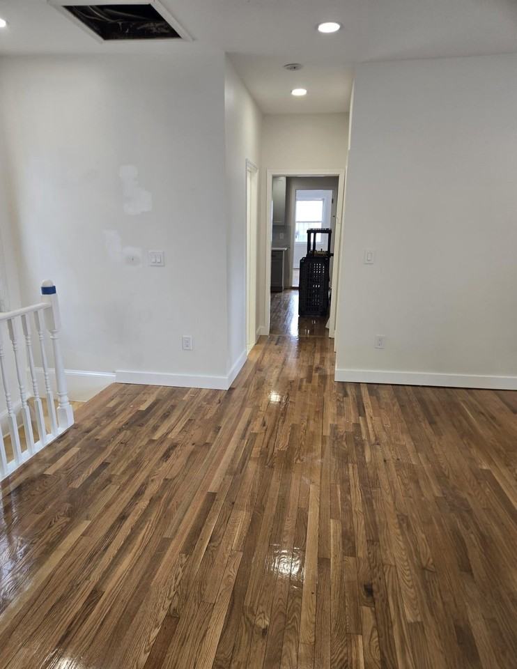 19 Oak St #2 - Photo 4 of 20