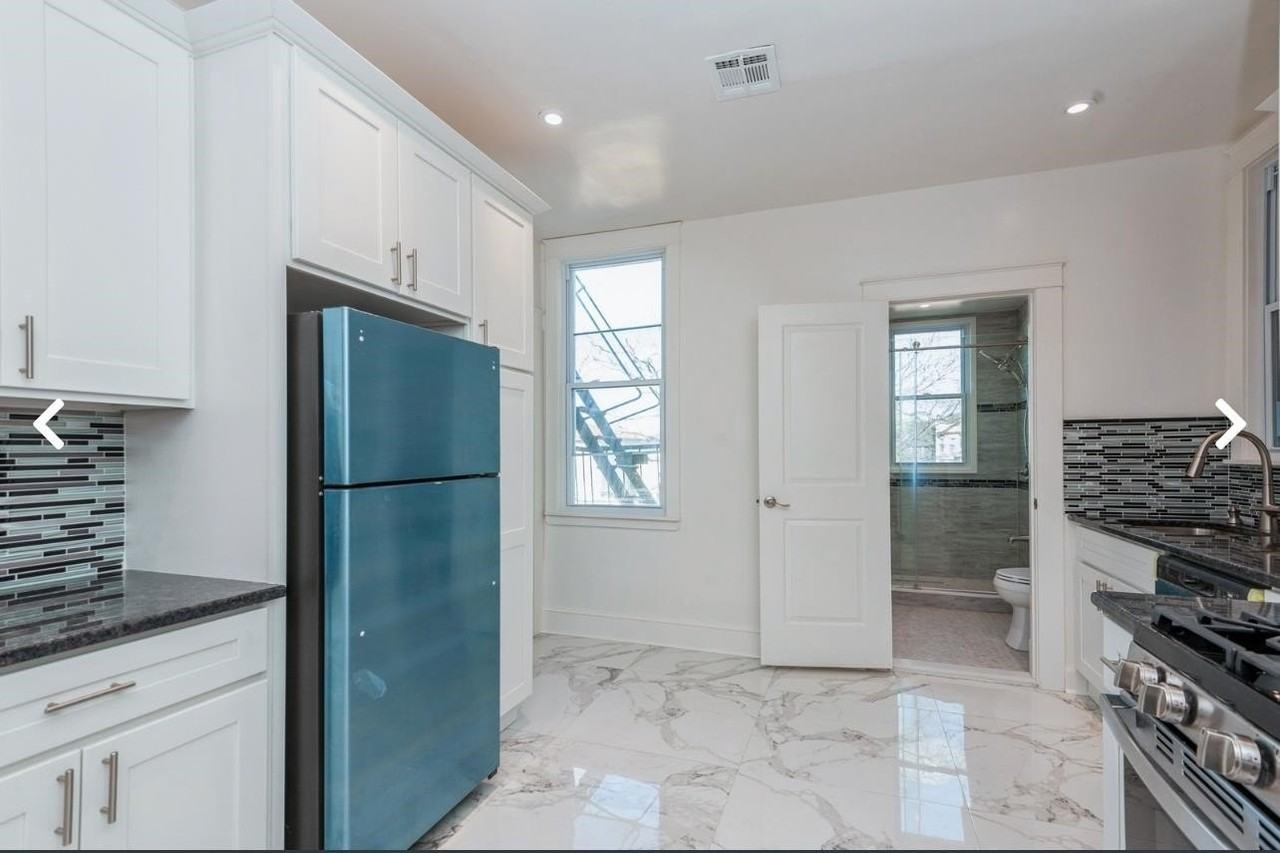 302 Union St #2 - Photo 3 of 20