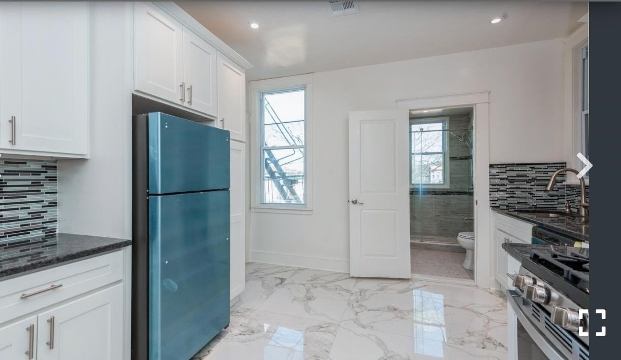 302 Union St #2 - Photo 6 of 20