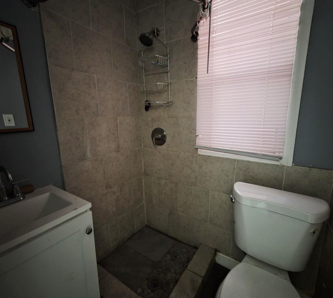 34 Vreeland Ave #1 - Photo 6 of 7