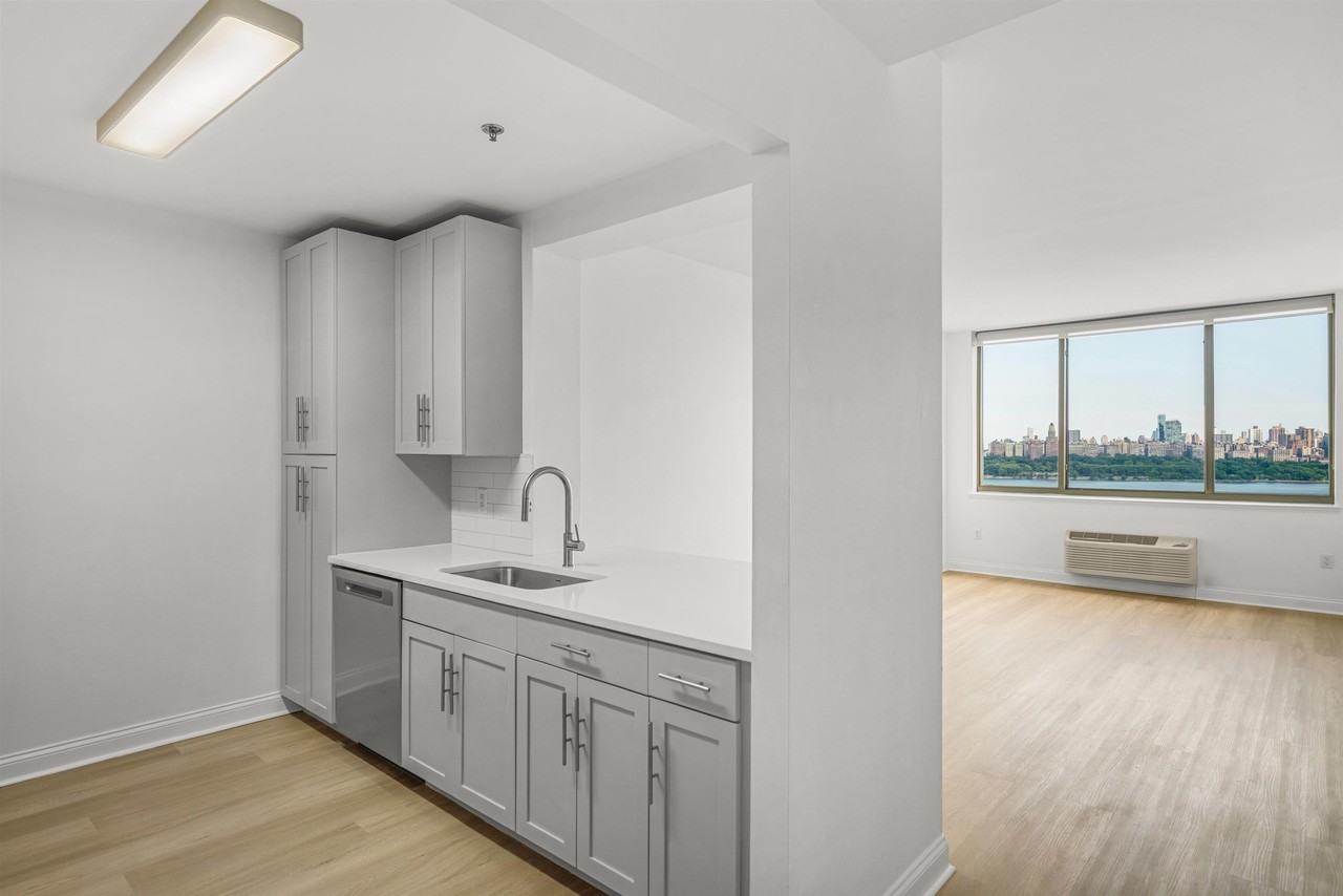 99 GORGE RD #1405 - Photo 7 of 15