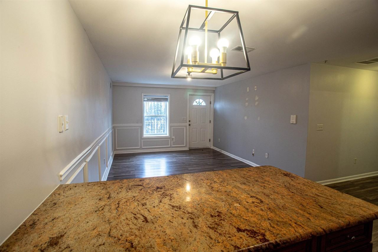 171 Clifford St #1 - Photo 6 of 29