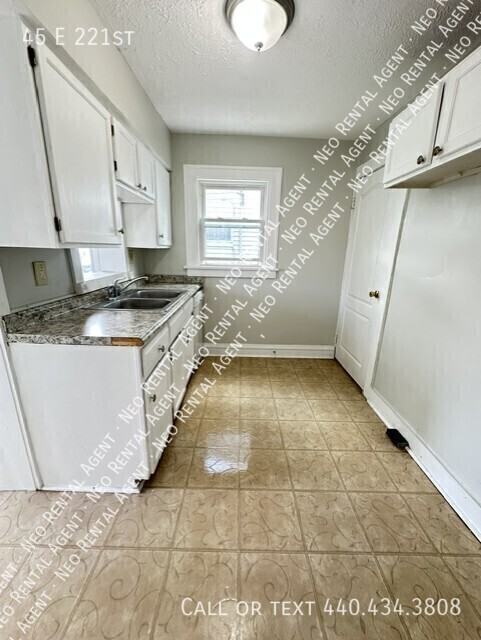 45 E 221st St - Photo 5 of 9