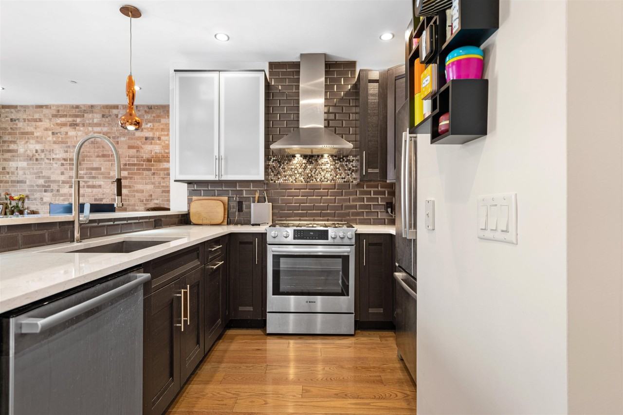 227 4th St #201 - Photo 2 of 8