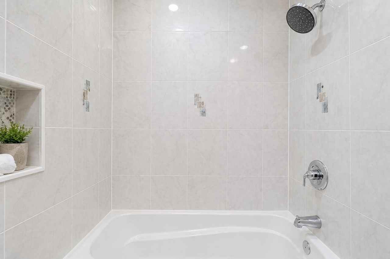 214 Clerk St #2 - Photo 7 of 15