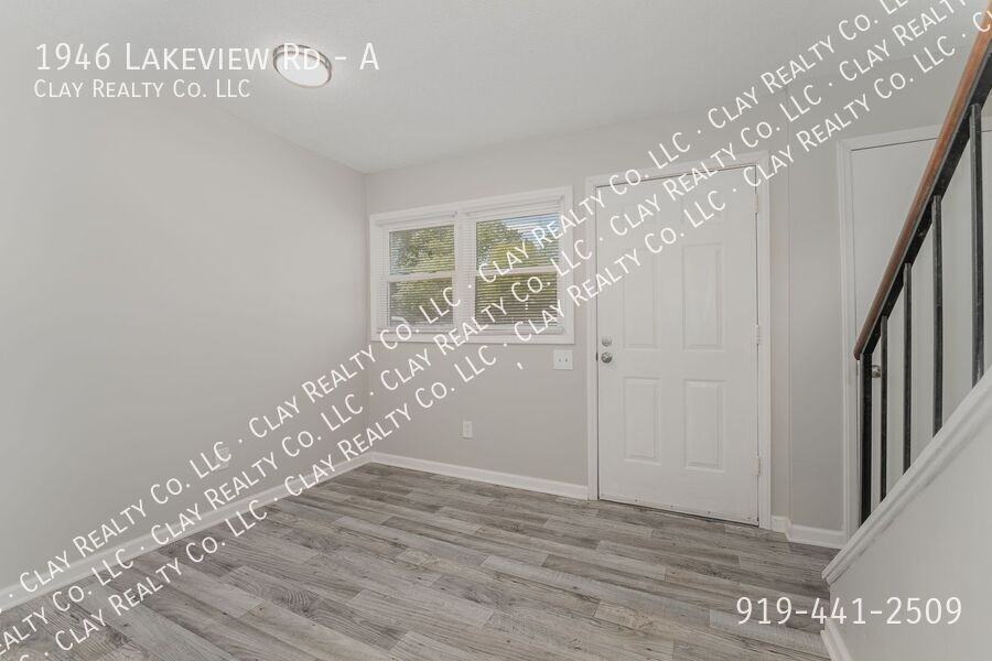 1946 Lakeview Rd #A - Photo 3 of 23