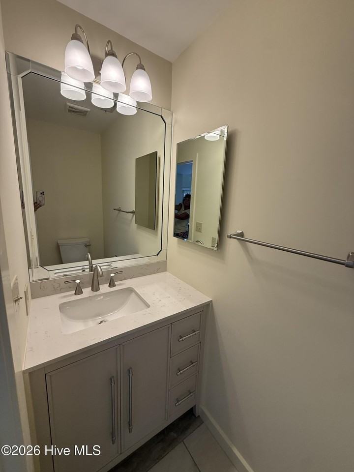 134 Lagoon Ln - Photo 7 of 14