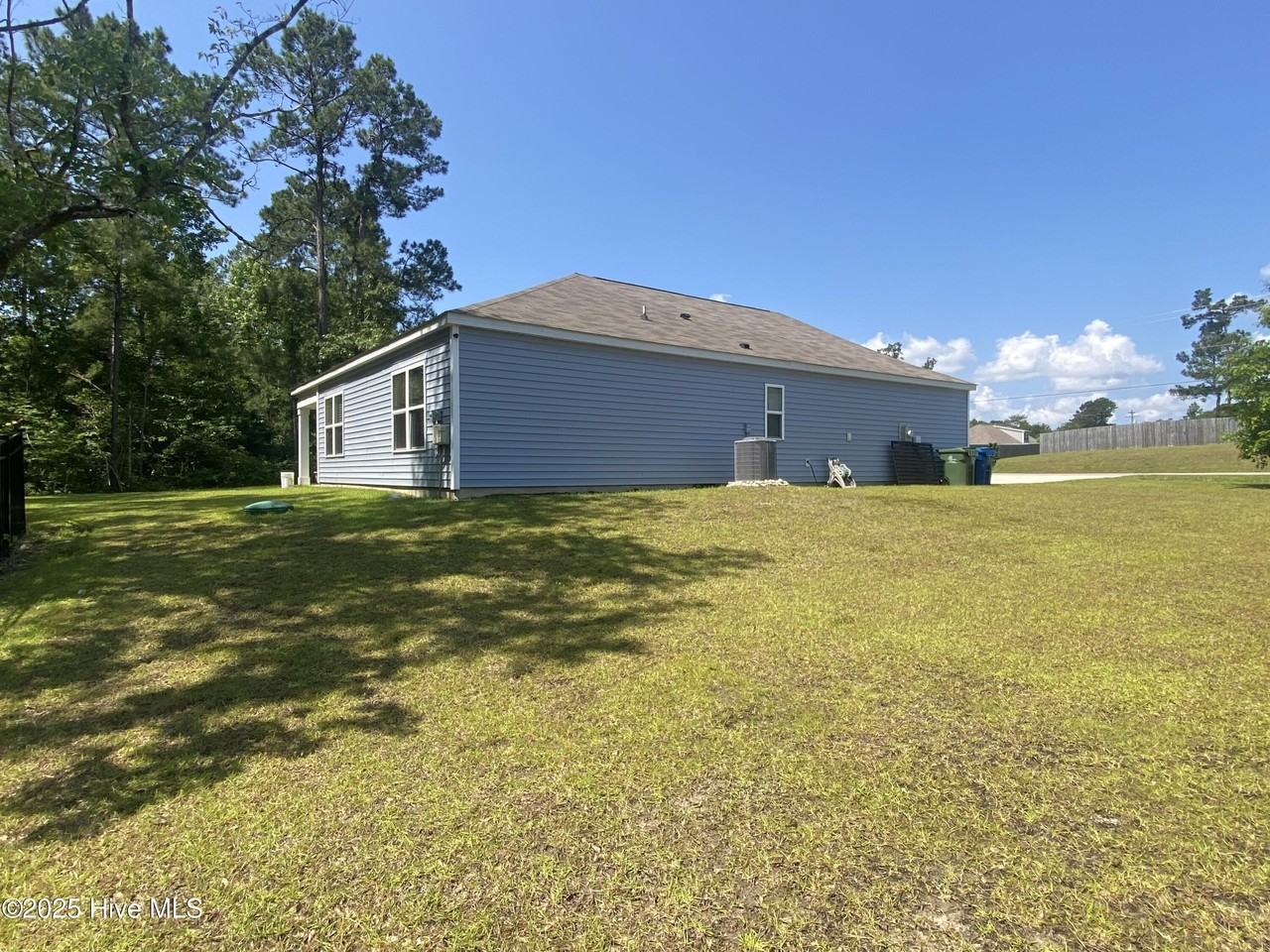 413 High Ridge Ct - Photo 7 of 35