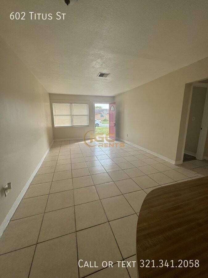602 Titus St - Photo 3 of 10