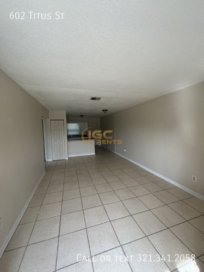 602 Titus St - Photo 4 of 10