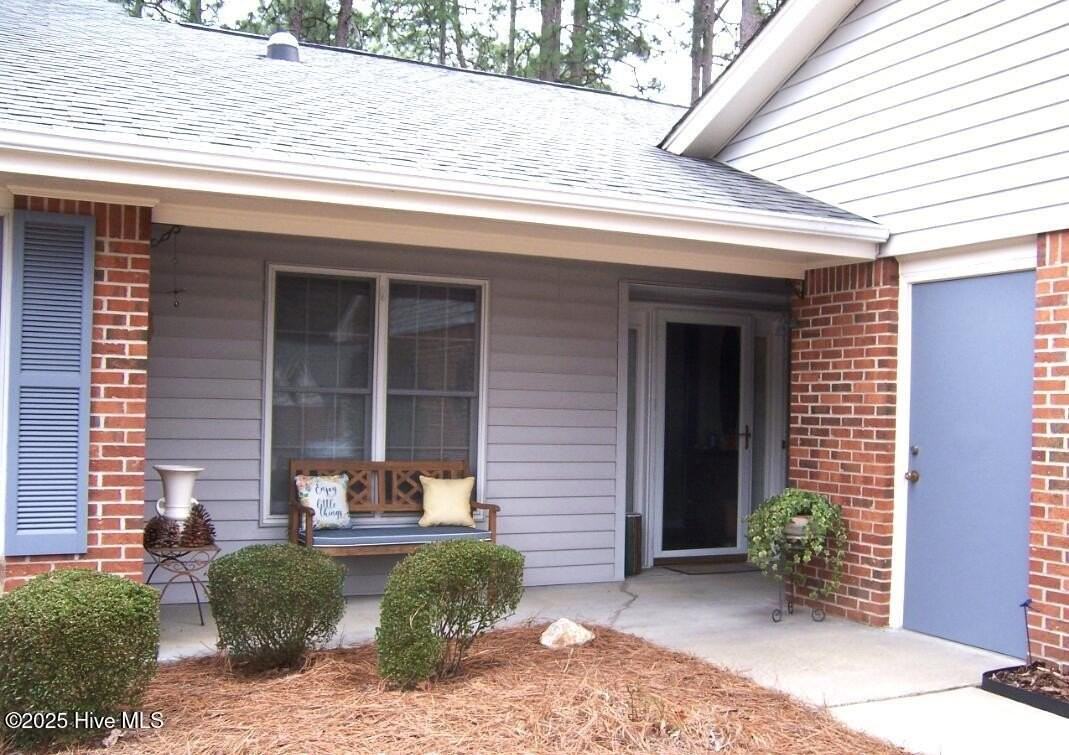 335 Pinehurst Trace Dr - Photo 2 of 20