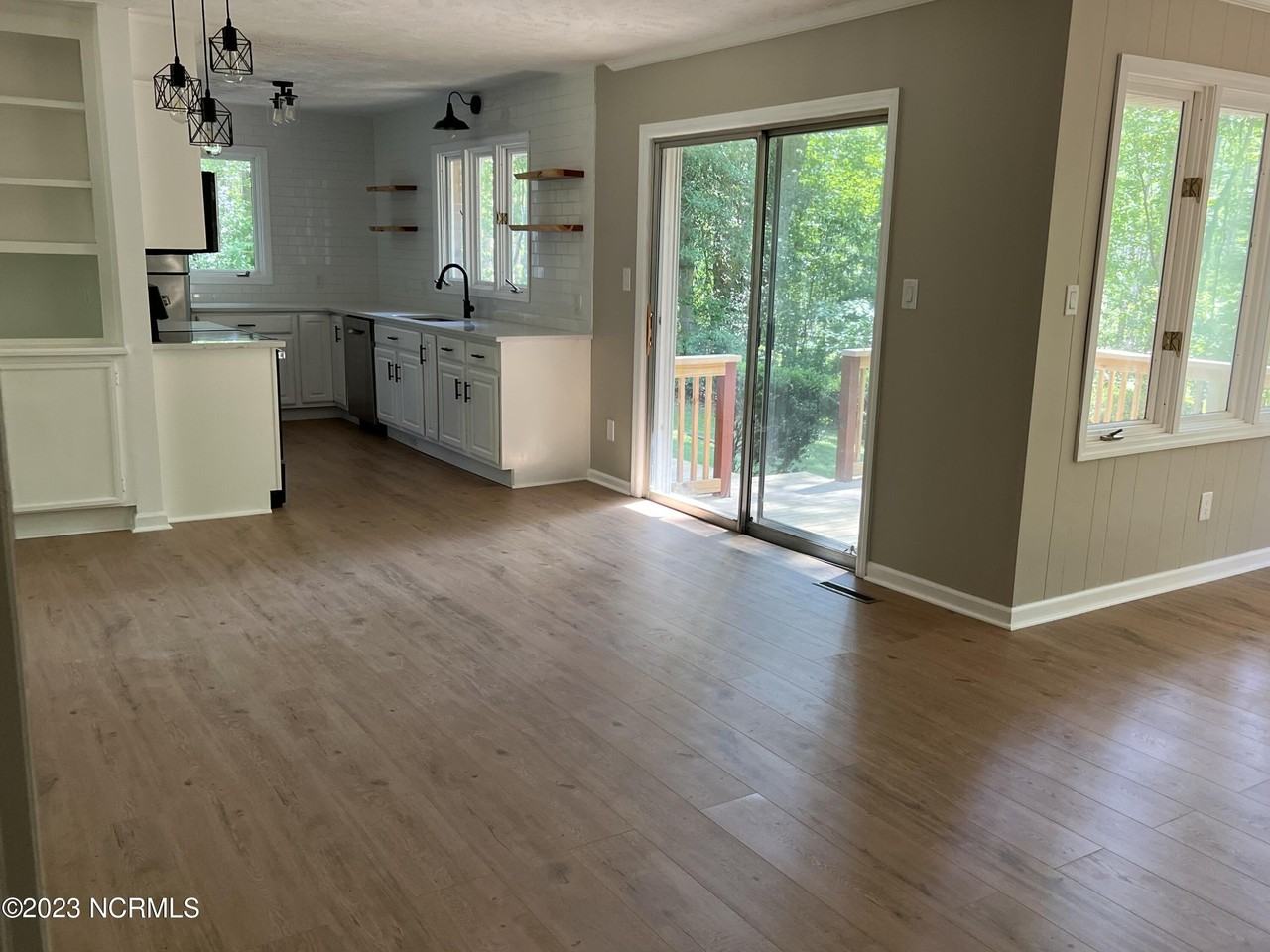 307 Kyloe Rd - Photo 5 of 18